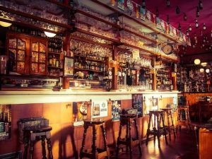Wallpaper Tips for Bars